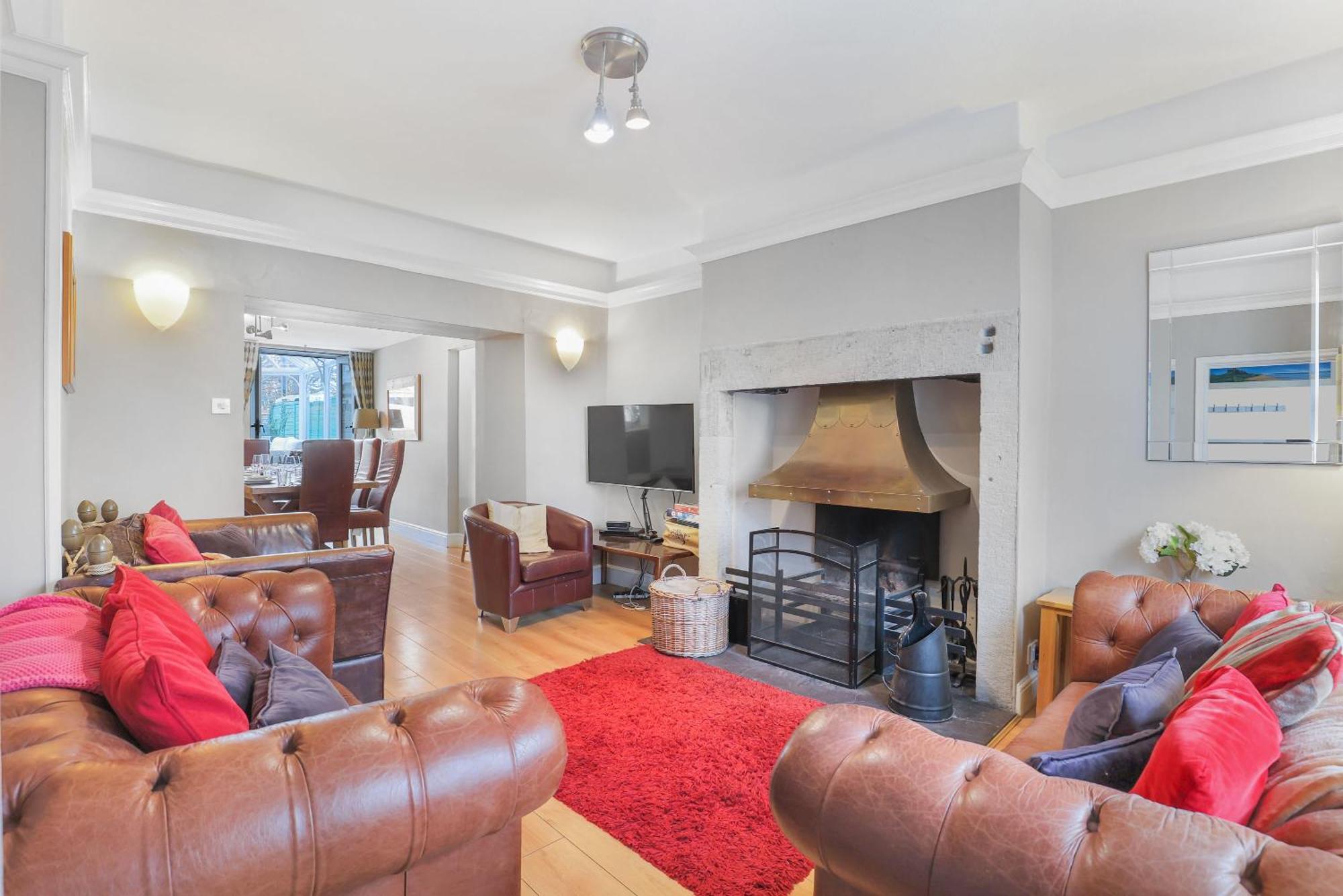 Village House - North East Escapes Bamburgh Extérieur photo